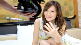 033118-242 Slender beauty with M spirit ~ Looking at the camera no matter what you do ~ Thumbnail