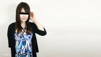 040420-01 Challenge Gokkun for the first time after being born Thumbnail