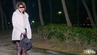 041216-01 Amateur Gachinanpa ~ I have picked up a daughter who seems to be free on the way home from a part-time job ~ Thumbnail