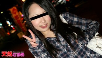 051810-01 If she changes into a swimsuit Thumbnail