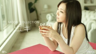 101216-005 Model Collection Yuki Tsuji Thumbnail