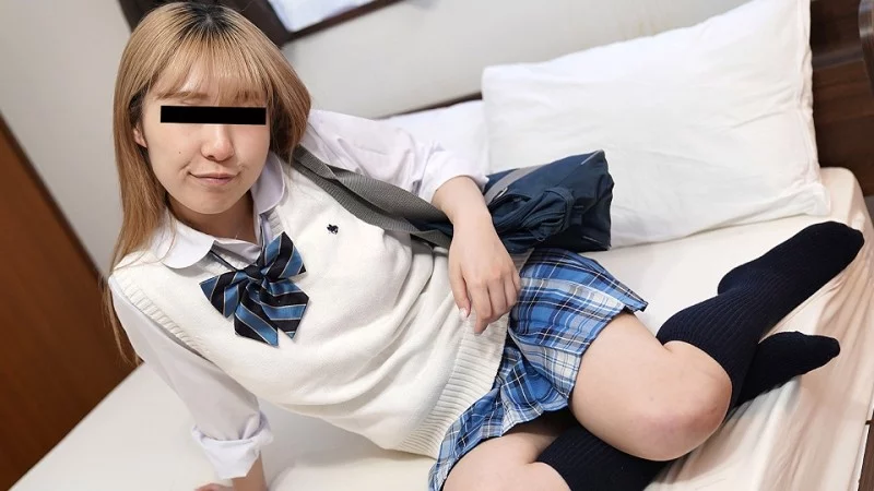 10MUSUME-071225_01 10musume-071225_01 - Pranking A Girl In Uniform On The Train Yoshino Hashiba Thumbnail