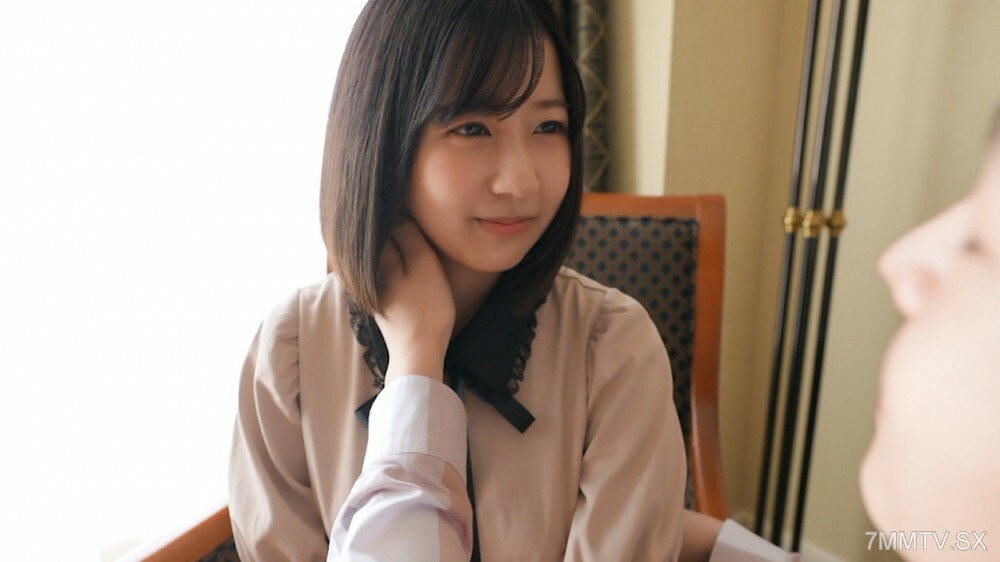 862-HIMARI-02 Bukkake on the breasts of a pure girl / Himari