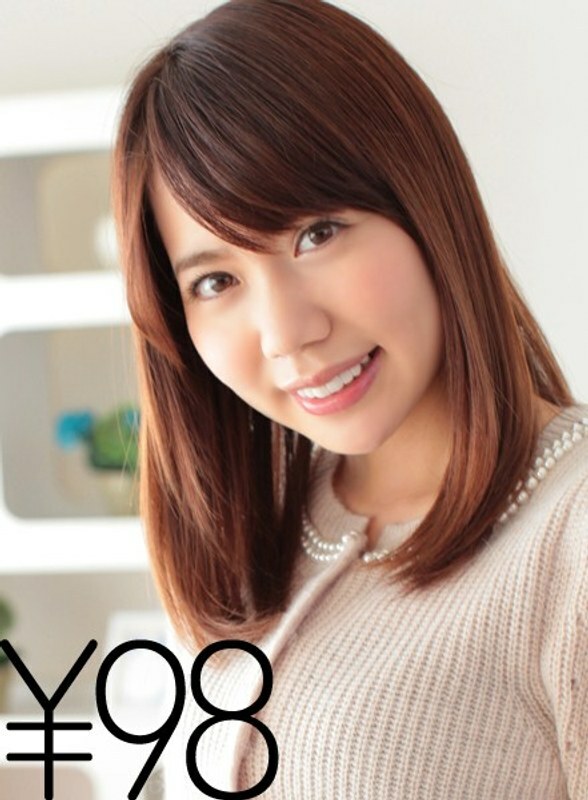 DVAJ-028 Special Price  The debut and first sex of Minami Mayu, who first appeared in a weekly magazine gravure, is now available at an affordable price! Even though she is nervous, Mayu is smiling as she is penetrated, and her expression as she stares a