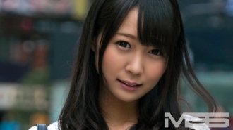 ETQT-030 Do you like punch lines so much? "Eh, it's not like that (laughs), but... do you have a method?" It's a perfect score! Thumbnail