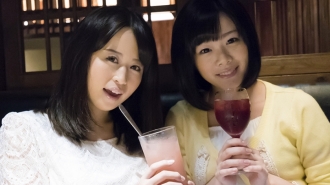 ETQT-051 "Drinking ~ ♪" 3P vaginal cum shot to the girl who got it at the izakaya! Check the dick in the open book! Isn't it slippery! Do you also use herbicides? Thumbnail