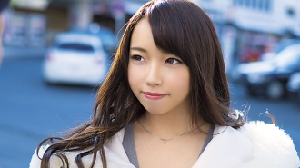 ETQT-173 Expedition to Kumagaya City and Nampa in front of the station! Yuki-chan, a 20-year-old girl who works at a factory with fair hair and loose curly hair. The large buttocks and thin waist make it comfortable to wear on the back. Because the hip jo Thumbnail