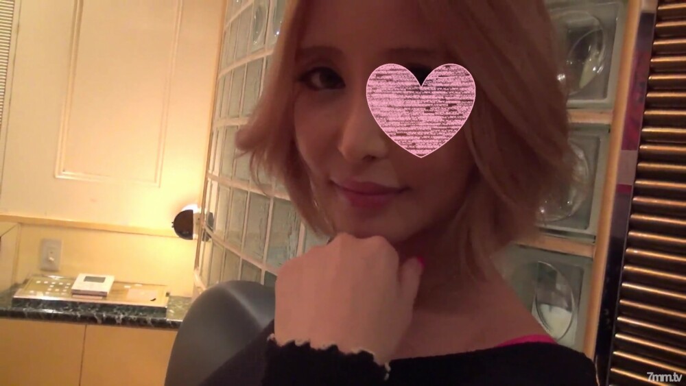 FC2-PPV-1060820 First shot ☆ Complete appearance ☆ G cup beauty big breasts beautiful skin nice buddy anti-aging! Luca’s vaginal cum shot at the age of 42 ♪ [With bonus]