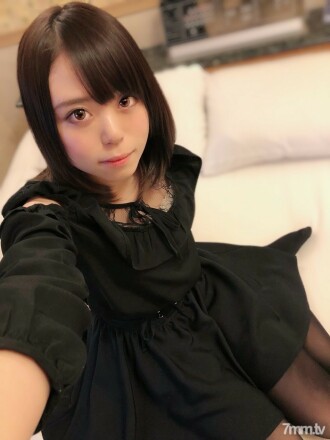 FC2-PPV-1097653 [Personal shooting] Nanase 18-year-old Nogizaka-class beautiful girl! Miraculous cuteness! He has a weak personality and is compliant with anything! I feel like a raw cheek with an idol-class cute face! A large amount of vaginal cum shot w Thumbnail