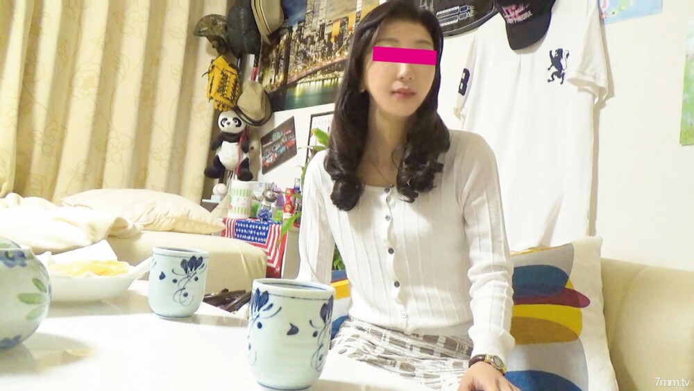 FC2-PPV-1266491 [Valentine’s Day Sale] Limited special price & 2 free gifts !! Individual shooting] Capture the fifty slender beautiful wife with a pick-up. Creampie affair video Maki who squeezes semen with a slender and supple body