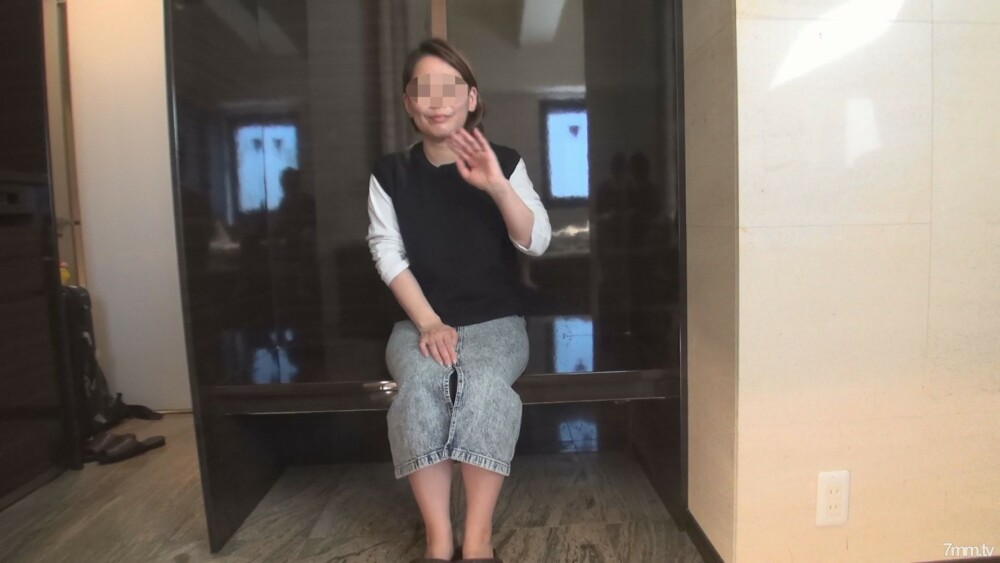 FC2-PPV-1313084 [First shot] Country wife of a rice farmer 45-year-old super nice ass mature woman with two playren ☆ Creampie to a NEW pet married woman] "I've been married to a farmer for more than 20 years, I'm having an affair today&amp