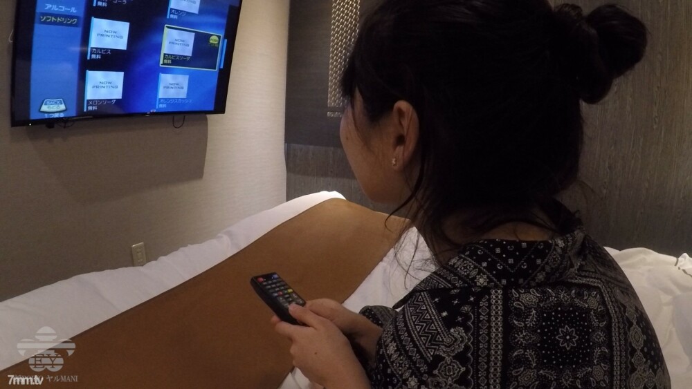 FC2-PPV-1350809 [Half price for a limited time! ] Gonzo of compensated dating [No.2] 19-year-old slender metamorphosis girl Menstruation during the act … (Pre-corrected video present with review privilege)