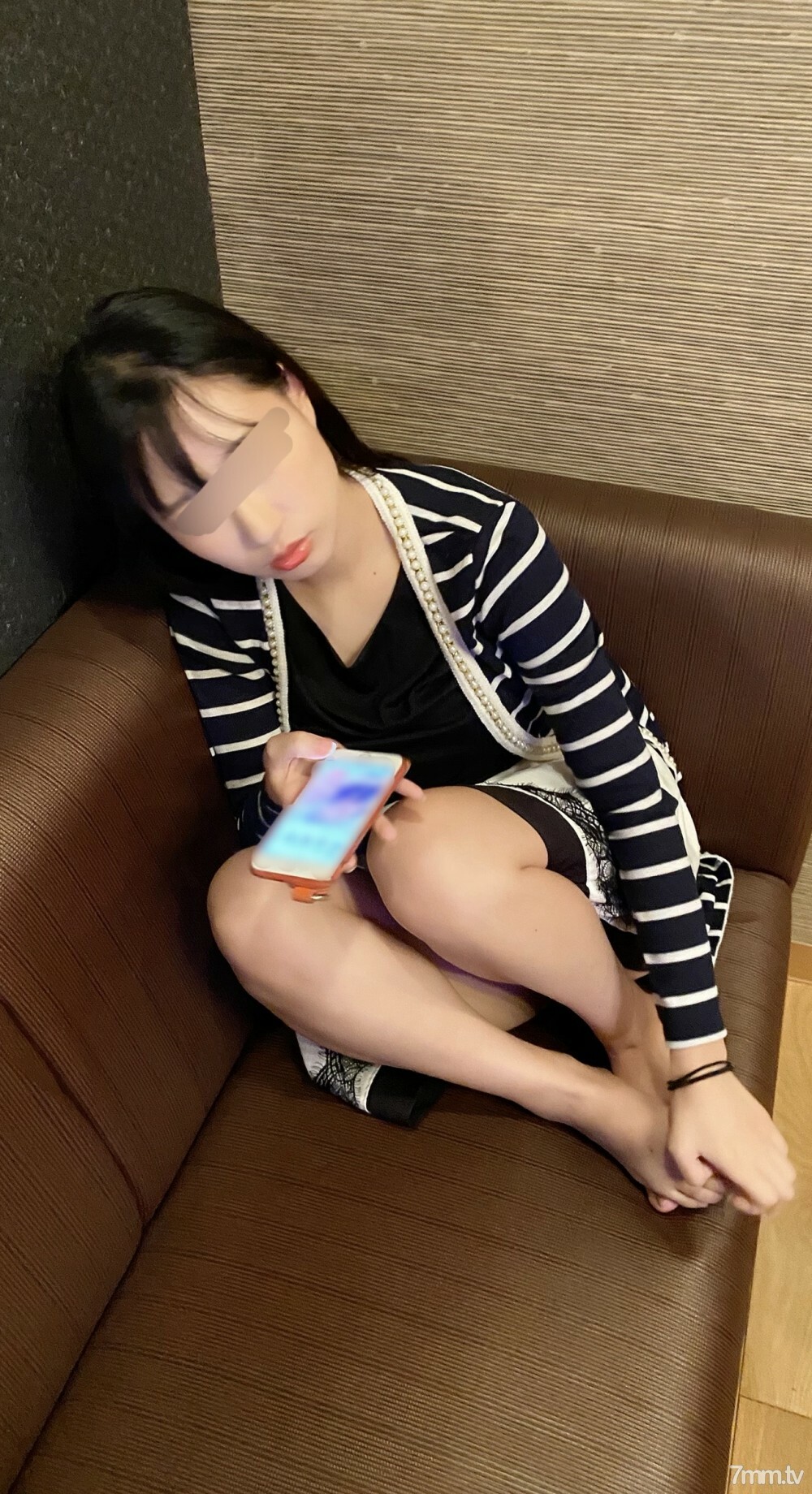 FC2-PPV-1363114 For a limited time [Uncensored] When I suddenly turned the camera to a young G cup big tits, it was serious. (35 minutes)