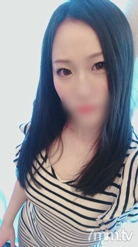 FC2-PPV-1417032 [Uncensored] A beautiful wife who wants another person's cock from midday without a husband (I wanted to seed it and made a vaginal cum shot) Thumbnail