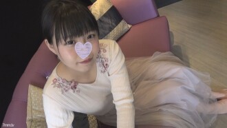 FC2-PPV-1484431 [Personal shooting] Thigh 24 years old play-based shaved young wife with plenty of charm and a large amount of vaginal cum shot Thumbnail