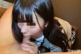 FC2-PPV-1579990 [First shot / Facial cumshot] Limited number of 6000pt → 3000pt I can't say much because I'm a young girl this time, but I sprinkled a lot of semen on my cute face. Thumbnail