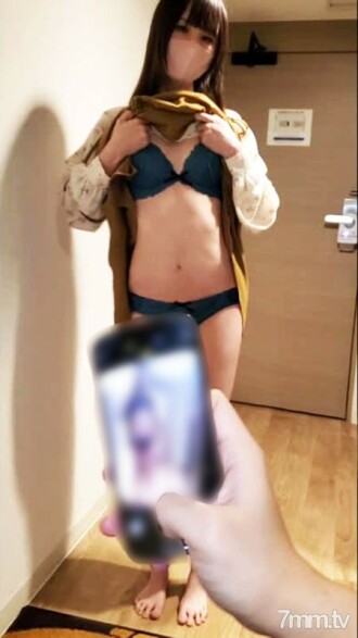 FC2-PPV-1720760 Up to 17 1480 [No] Fair-skinned tall beautiful girl. Creampie in an undesired act. Thumbnail