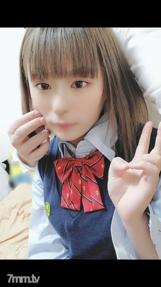 FC2-PPV-1766537 [No] ♯18-year-old friend's sister. Bring it to the room and make it look like J ○ and make a raw etch. Thumbnail