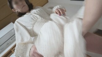 FC2-PPV-2385080 [Uncensored x personal photography] Human wife Aiyoko No. 5 Follow No. 5 to go home and visit home! Succeeded in sneaking into the parents' house by pretending to be a classmate! When I was training, my mother came into the room and w Thumbnail