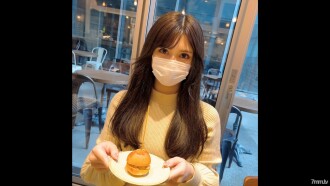 FC2-PPV-2688040 First shot! !! Limited number! [Uncensored] It seems that she transforms into an obedient girl while being ashamed to play with her pride ... A 20-year-old female college student who is lonely and tsundere is brought to a love hotel and va