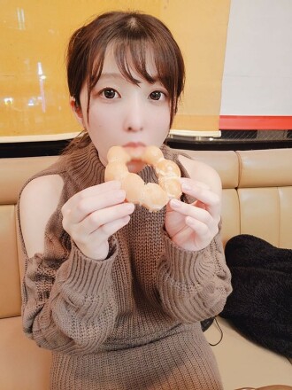 FC2-PPV-2716093 [No/re-sanctions] Fucking a cheeky beautiful busty papa active woman in the bathroom in the middle of the night. Thumbnail