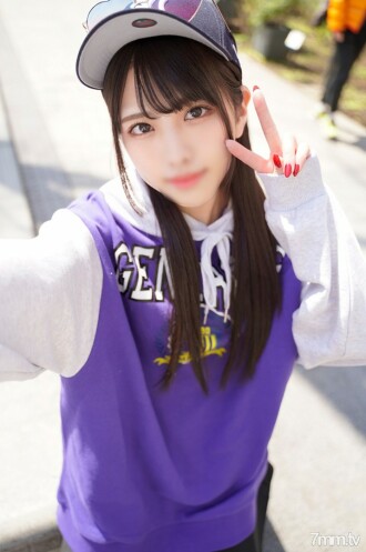 FC2-PPV-2934595 * Including limited price and benefits [full appearance] Tokyo Gaesenbite Active female college student Private SEX with idol face Leaked Sucks dick with cute face, bends slender body and dies FC2-PPV-2934595 Thumbnail