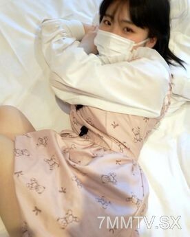 FC2-PPV-2966184 Atama turned 20 this year. Nakadashi hair mushroom small hole, CC marking on the body! ! Feeding material Miaojo, beautiful buttocks and big breasts, after injecting semen, another immediately rises to the feet, sperm flows into the uterus Thumbnail