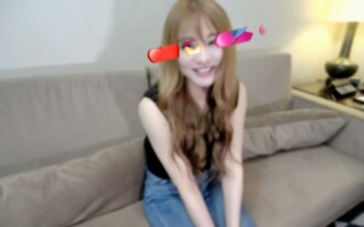 FC2-PPV-3096174 [Blowjob class] Scratching your mouth with long nails like a fork and laughing loudly! Impressed by Jupo Blow where saliva scatters! Is there such a beautiful beauty like this? Thumbnail