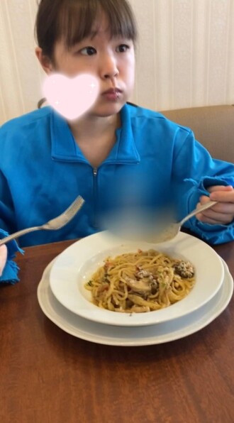 FC2-PPV-3254920 She's tasting adult semen for the first time. Is your * okay with this? Be careful of bad adults. Thumbnail