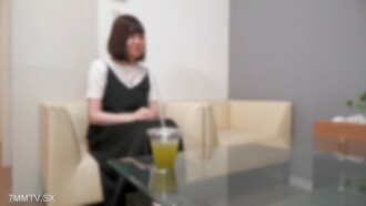 FC2-PPV-3712828 Humiliating and embarrassing Risa soy sauce (23 years old) progressing vacuum mouth exchange. * 4K high quality picture