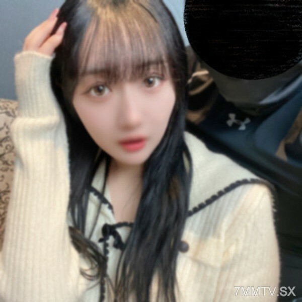 FC2-PPV-4335210 rurika -chan，Harmful and ly sensitive. After the original eclipse, the white E-cup car body was covered with the third cover.