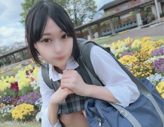 FC2-PPV-4413648 First shoot/look! Limited to 3 days! Rikawa Woman likawa Woman's pure and unedited baby face is open wide, in public lewdness! Yes, there is an 18-year-old submissive who still doesn't understand the dirt, and there is no rubber  Thumbnail