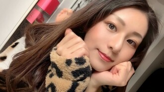 FC2-PPV-4561379 I'm a woman, but I want to dominate... She spreads her legs in an M-shape and drools while sucking the dick enthusiastically. The M-man is covered in saliva with intense blowjobs, nipple licking and kisses...