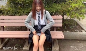 FC2-PPV-4679410 18 years old's Current "K project is currently in the middle of a certain romantic TV milestone. The divine style erotic film and the outstanding light ring. The vulva is taken out of the way, and the vulva leaks out and the love