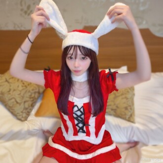 FC2-PPV-4715708 Nogizaka is a classy high school and junior high school girl, and Nishino Xuse looks like she's coming, and she's cute in the Kansai dialect. A pure and innocent smiling Yukata. Ejaculation deep into the genitals, hot spring jets