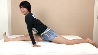 FC2-PPV-4762065 M986G09 Let me film this tall, slender beauty with an innocent smile masturbating! Thumbnail