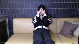 FC2-PPV-4777960 [First amateur shoot] Sakura (18) A cute amateur who has never even had a blowjob. She opens her mouth and drinks the saliva of a middle-aged man. Her vagina is filmed and she gets her first creampie. Her anus is also cute, so I penetrated Thumbnail