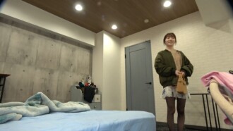 FC2-PPV-4796242 The day after I had some lovey-dovey sex with my playhood friend... I was planning to have some more passionate sex, but instead I was seduced by a handsome guy with a big dick... Thumbnail