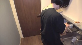 FC2-PPV-4842726 [Sorry, Boyfriend] When I went to visit my boyfriend at home, he was making lunch for me, so I interrupted him and got the urge to do it, so I did it right there. Thumbnail