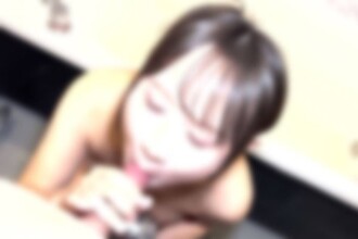 FC2-PPV-4864392 *60% OFF for first-time customers until the 21st* [Uncensored] [8.5 months pregnant] The usual blowjob in the bathroom until she cums! Thumbnail