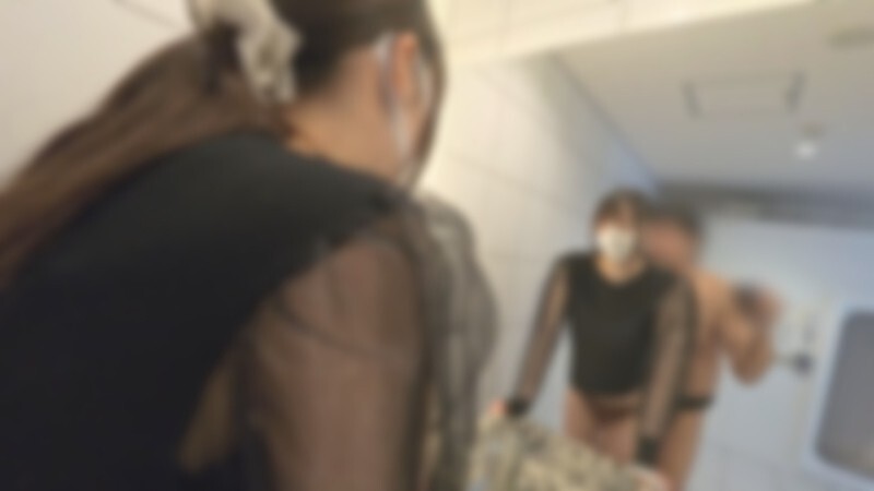 FC2-PPV-4867919 ♡Half price until April 5th [No, complete amateur, raw cumshot] Cool beauty! This tall and slender office lady is a slutty woman who loves having her clitoris stimulated. When she gets pounded from behind by an old man’s big cock and