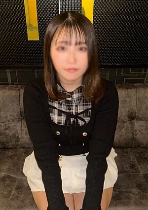 FC2PPV-4990430 Une meuf de 19 ans qui n'a qu'un seul mec et peu d'expérience, mais comme elle est une vraie salope de désir et qu'elle jouit sans arrêt, je lui ai fait subir un NTR avec ma grosse queue Miniature