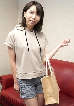 FC2-PPV-4996901 [Edited x Personal Filming]**pyjpx*jsps Ms. Matsuda, a married woman who works as a freelance illustrator, has received a request to draw an erotic manga, so she came to appear in an erotic video to get some inspiration. Thumbnail