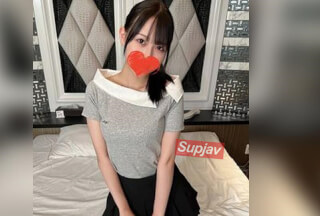 [初撮り] 清純派のスレンダー美女が、一突きで淫乱な獣に変貌！可愛い顔立ちとは裏腹に、中身は超ド級の変態――腰をくねらせて快楽に溺れる サムネイル