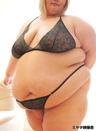 MYT-240001 Do you like marbled female meat? Hinano Thumbnail