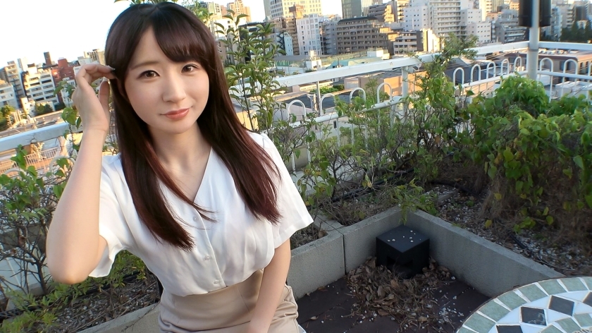 SIRO-5185 A piano teacher who decided to appear in an AV to gain self-confidence! At first she laughs out of embarrassment, but when she starts to feel comfortable, she distorts her face and plays a sweet melody! ! [First shoot] AV application online → AV