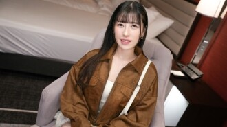 SIRO-5638 "A nursery school teacher with a lovely smile! She stars in an adult video inspired by a former adult video influencer! When the actor fingers her, she hits the camera directly and squirts out of focus! [First shoot] She's doing adult 