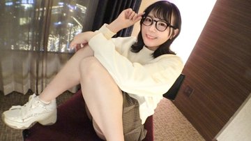 [UNCENSORED-LEAK] SIRO-5709 “Just watching her is so relaxing! A gentle girl, but a crazy woman who masturbates 5 times a week [Sana, 20 years old] Her awkward cowgirl position is actually good! Intense sex with her plump body clinging to you! [First