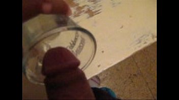 Muy Exitado Para Orinar 2