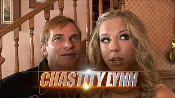 Trailer Smash Pictures Friends And Family 2